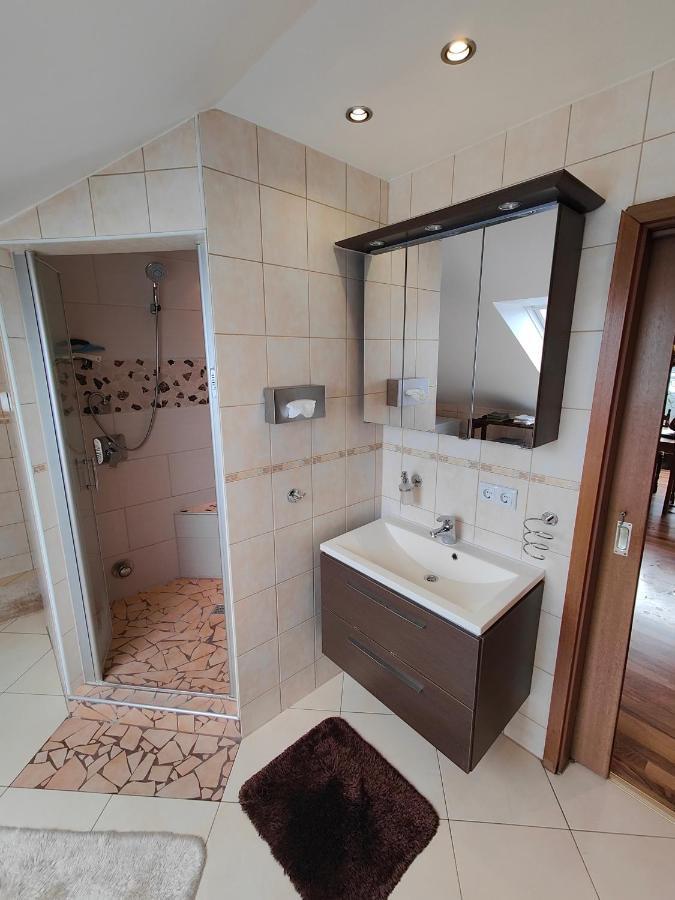 Komfort Ferienwohnung Biene 사르브루켄 외부 사진